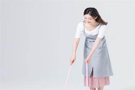 初三可以扫地扔垃圾吗