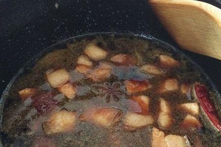 红烧肉用铁锅还是压力锅