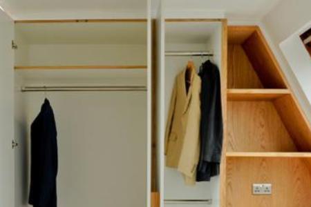 装在墙上的衣柜怎么拆下来