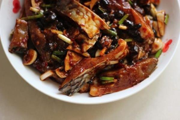 湖南豆豉蒸鱼做法