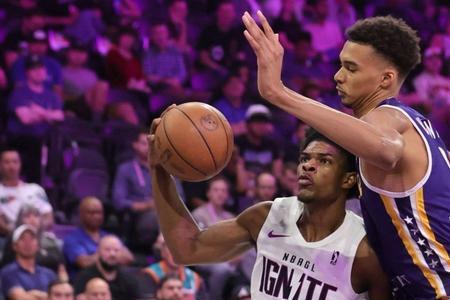 文班亚马是nba哪个球队的