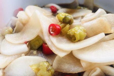 白萝卜怎样腌制致入泡椒可以吗