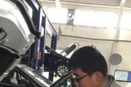 能在汽车修理店加气吗