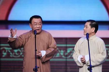 威风八面的反义词