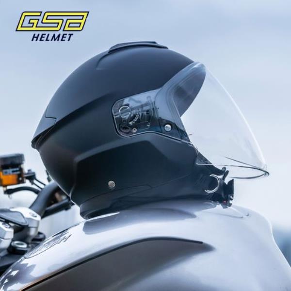 gsb头盔是什么扣子