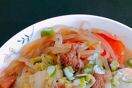 五花肉炖萝卜粉条的家常做法