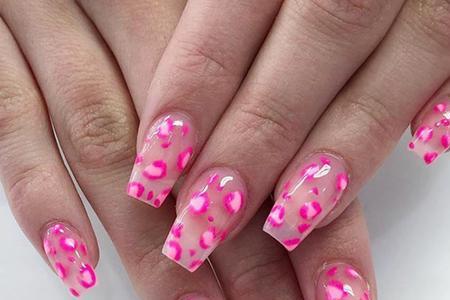 nailclub能粘甲片吗