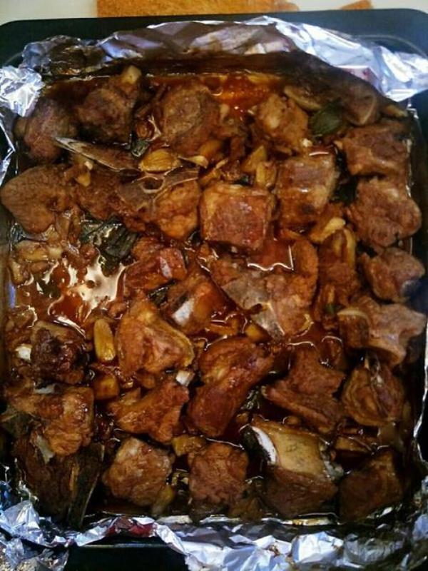 烤排骨没有锡纸用油纸可以吗