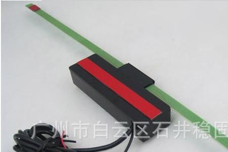 宝马523天线放大器位置