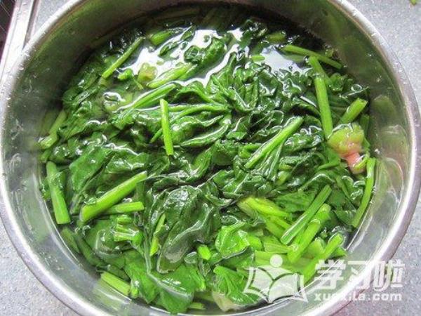 菠菜炖肉做法
