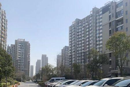 小区有地上车位好不好