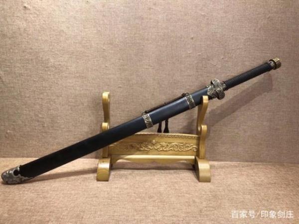 金庸小说刀扇是谁的武器
