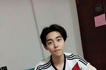 别人说我没见过帅哥怎么回答