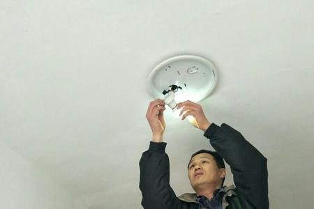 物业应该配备24小时电工么