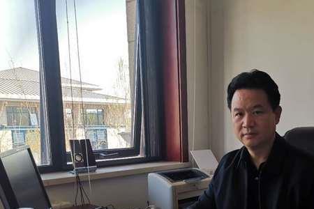 学者王小东介绍