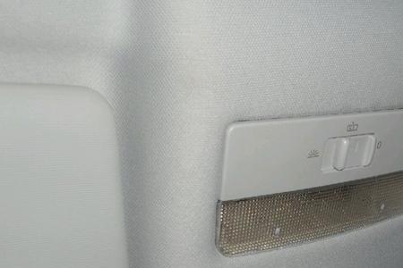 polo顶灯怎么拆