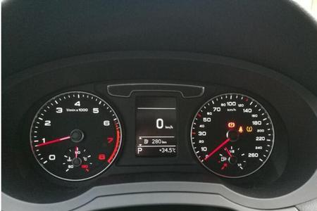奥迪q3防盗警报怎么关闭