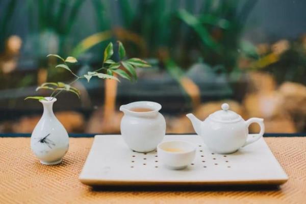 世态人情薄似纱是什么意思