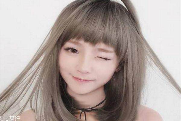 形容头发颜色好看的句子