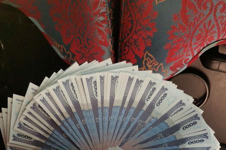 一万元人民币在柬埔寨生活多久