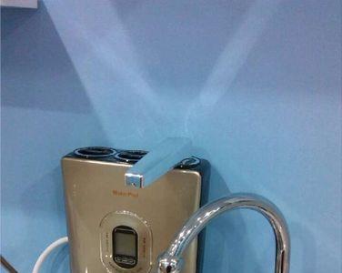 碧水源净水器底部六个孔漏水