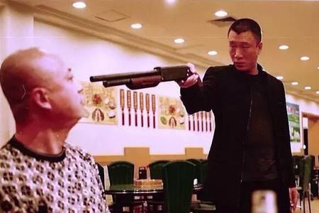 征服赵小军出场坐的车是什么车