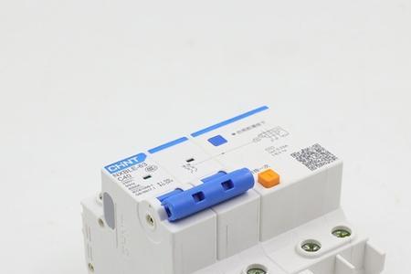 漏电断路器关了怎么开