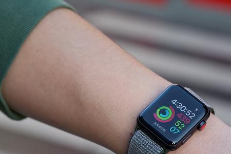 apple watch 自动关机