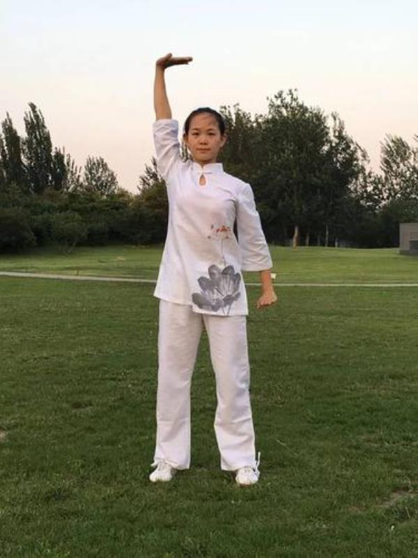 两臂合抱叫什么