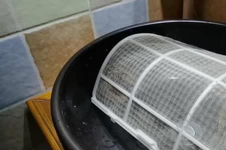 空调滤网为什么会脏