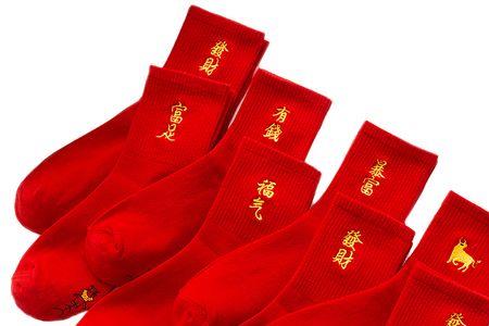 爱人去逝后多久可以穿红袜子