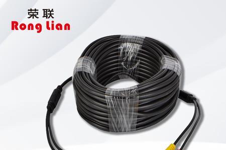 为什么摄像头供电线有四根