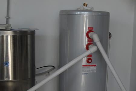 空气能不加保温桶费电吗