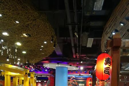 四海一家是谁写的