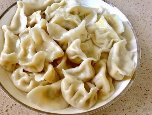 猪肉白萝卜馅饺子怎么做