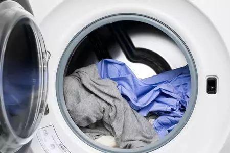 为什么洗衣服感觉水里有电