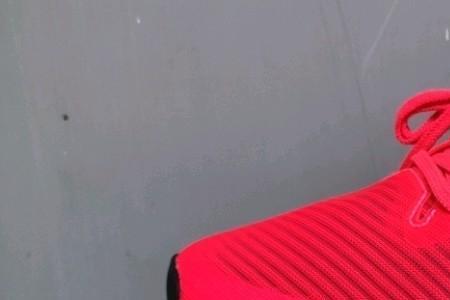 碳板跑鞋为什么感觉很硬