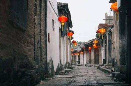 岭东首邑是什么意思