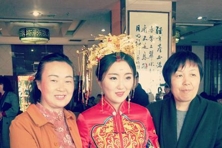 女儿出阁梳头的说法