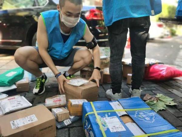 快递跟外卖真不是人干的