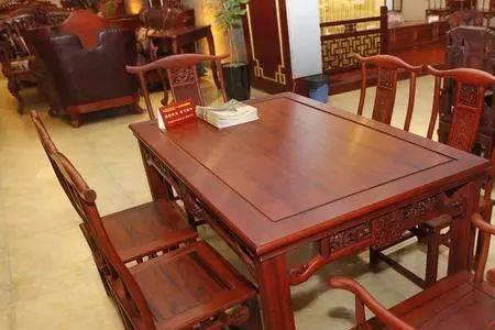 如何挑选红木家具