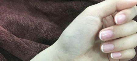 烫手 的反义词 。