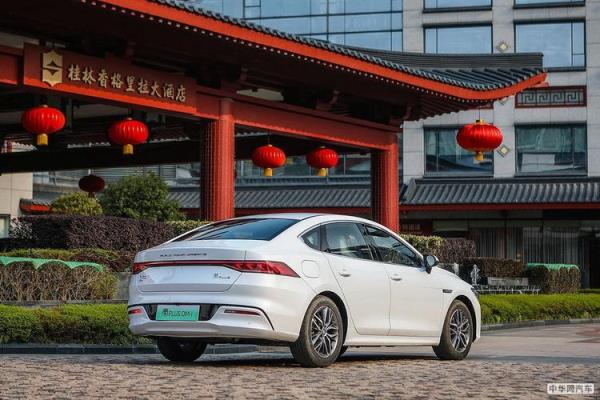 比亚迪秦plusdm-i2022款免息几年