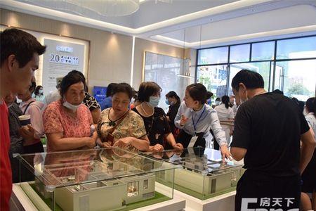 看现房去售楼部还有中介吗