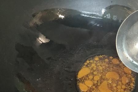 把盐当成糖能炒出糖色吗