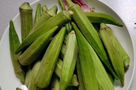 秋葵发白是怎么回事