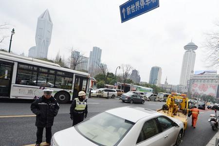 金华汽车违停被拖走怎么处理