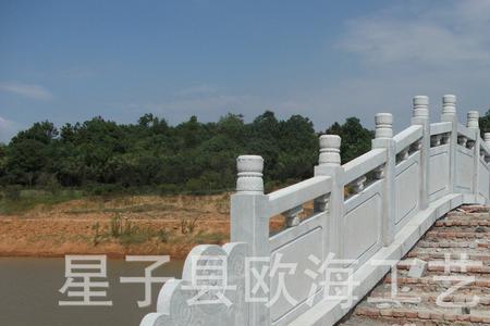 石桥扶手一般高度