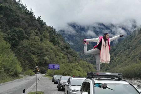 雅安到巴塘要翻几个高山