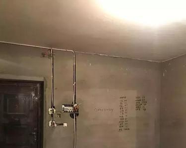 插座漏风能用发泡胶吗